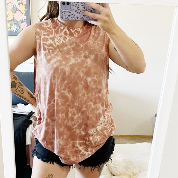 LULULEMON | All Yours Tank Tie Dye - Sz 8 - Picture 2 of 6